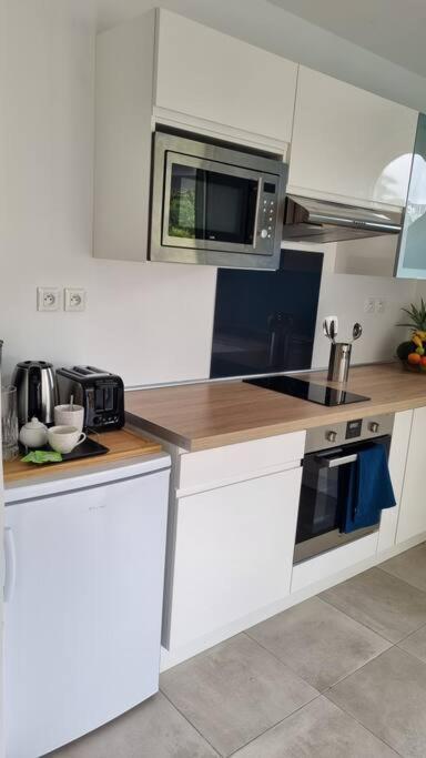 Le Marie-Agnes Appartement Neuf De Standing Фор-де-Франс Экстерьер фото