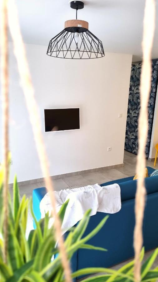 Le Marie-Agnes Appartement Neuf De Standing Фор-де-Франс Экстерьер фото